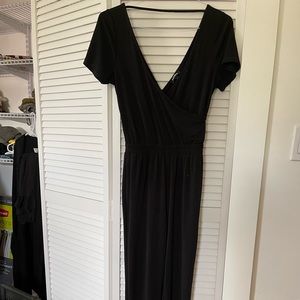 Black short sleeve jumpsuit Express size small